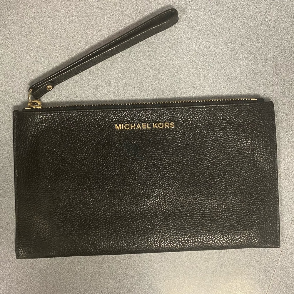 Michael Kors Wristlet